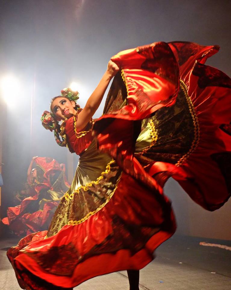 Leyenda Folklorico concert at the Redlands Bowl